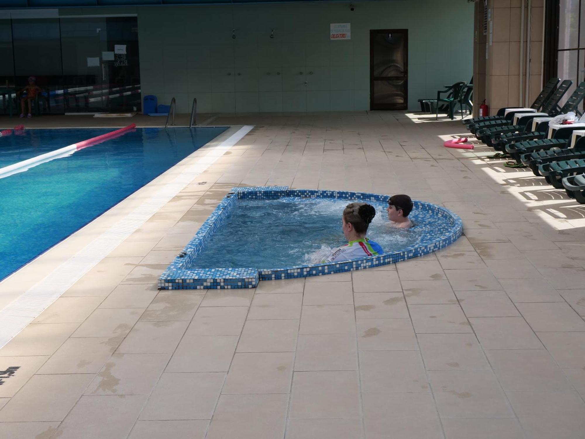 Raay Hotel Braila Ngoại thất bức ảnh